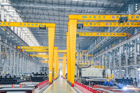 拼在一线丨每天生产130吨钢构件，助力建设世界最宽大桥_四川在线