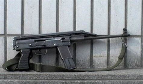 AK47相比95式哪个更厉害？|95式|突击步枪|枪体_新浪新闻