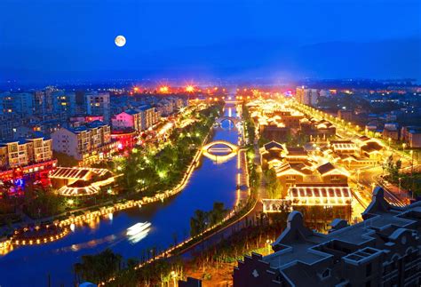 2022年国庆假期前三天，四川文旅市场持续升温_四川在线