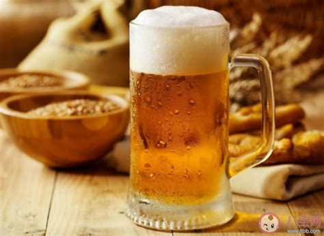 精酿啤酒可以直接对瓶吹吗 如何挑到一款好喝的精酿啤酒 _八宝网