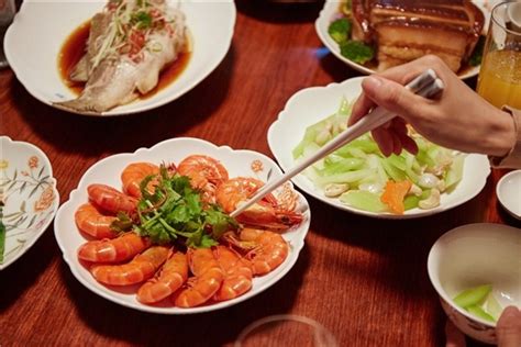 一年一会，中国人的家宴传承-新华网