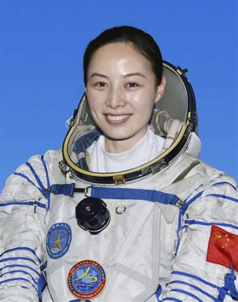 探访：女航天员王亚平鲜为人知的十件事_山东频道_凤凰网