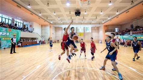 学校篮球协会举办教职工篮球赛-山东交通学院