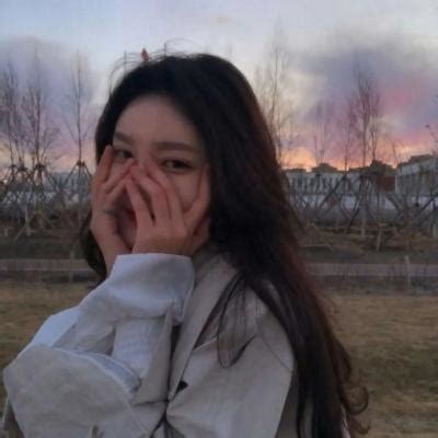 古风正侧脸女生头像真人