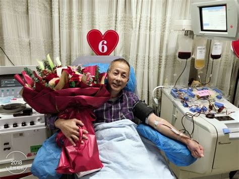 60岁生日当天完成最后一次献血，他献血献到不能献_公益_首页_长江网_cjn.cn