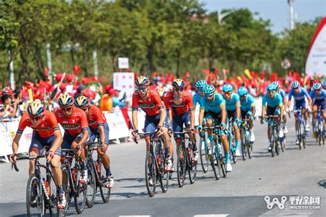 环广西公路自行车世界巡回赛南宁举行绕圈赛_综合_图片_航空圈