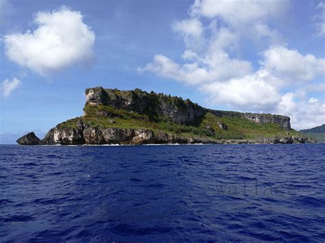 全国首个无人岛岛主成“老赖”，名下海岛起价2785万流拍_凤凰网
