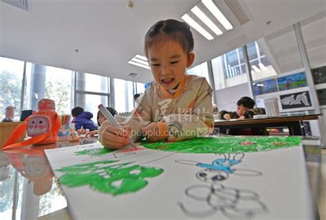 福建泉州：公益培训丰富孩子周末生活-人民图片网