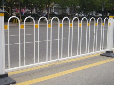 市政护栏，隔离栅，京式护栏 - 金聚海 - 九正建材网