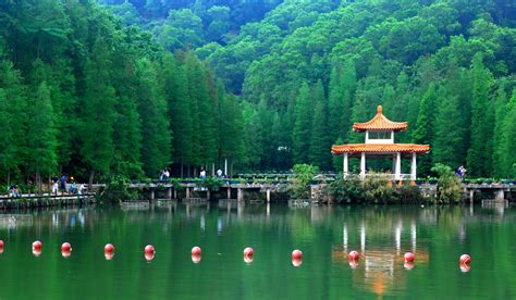 广州长隆欢乐世界和深圳欢乐谷-广州长隆欢乐世界和深圳欢乐谷哪个更好玩？