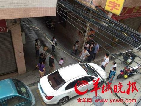 2岁女童从5楼坠下 砸中汽车后站起大哭(图)_频道_凤凰网