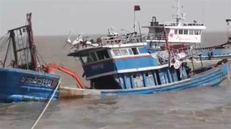 海南30艘渔船赴南沙捕捞 67岁老渔民带队出海_凤凰网