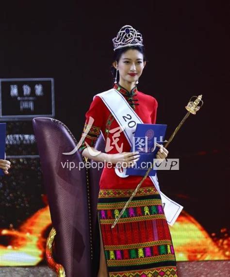 2018新丝路中国模特大赛总决赛暨第68届世界小姐中国区总决赛三亚举行-人民图片网