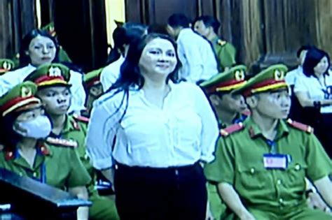 Bà Nguyễn Phương Hằng bị phạt 3 năm tù - Tạp chí SaoStar