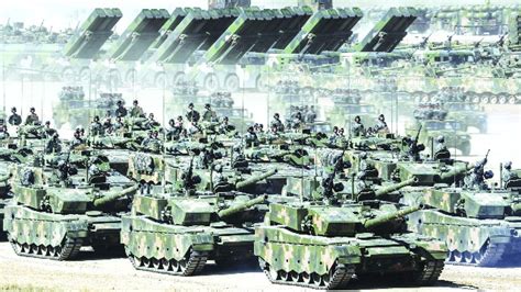 俄罗斯著名军工厂组装线超高清新照 生产任务是非常饱满|组装线|步兵战车|战车_新浪新闻