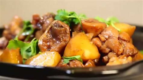 土豆烧鸡块-美食家常菜做法