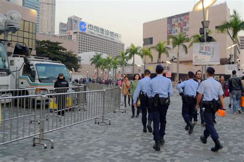 直击香港警察跨部门反恐演习现场，演习代号“铁志”_凤凰网视频_凤凰网