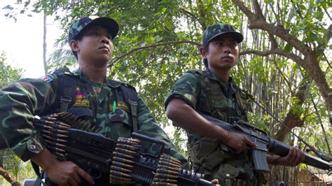 缅甸民族民主同盟军 果敢王彭家声领导的武装力量|彭家声|同盟军|缅甸_新浪新闻