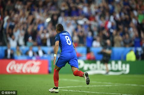 欧洲杯揭幕战-英超悍将89分钟绝杀 法国2-1罗马尼亚_凤凰体育