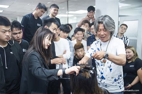 高级发型师—吴毅（重庆市）- 蒙妮坦学院