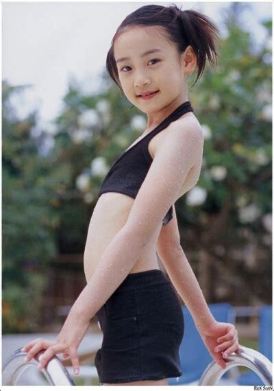 月野带人图片