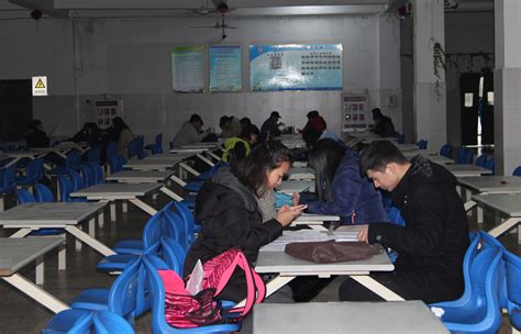 江宁高职校考点：让自考学生心里暖暖的-南京江宁高等职业技术学校