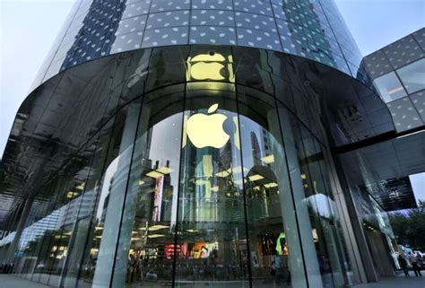这可能是最美的苹果门店！全球首家球形 Apple Store，开在了海上__财经头条