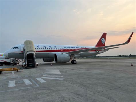 两架新机加盟 川航机队规模增至179架 - 中国民用航空网