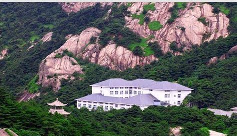 黄山上的酒店有哪些、黄山上住宿多少钱一晚-旅游攻略-中青旅(四川)国际旅行社有限公司