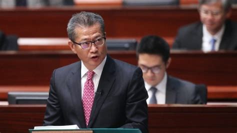 香港2018财政预算案解读：宽减75%利得税、落实两级税制、商业登记费不变
