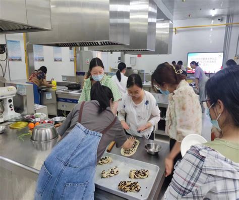 和田职业技术学院举办首届教职工烹饪大赛-和田职业技术学院