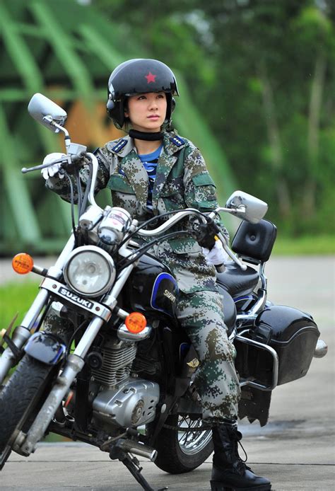 25岁拿猎人勋章，27岁成空军上尉，《真正男子汉》刘金沂现状曝光-蘑菇号