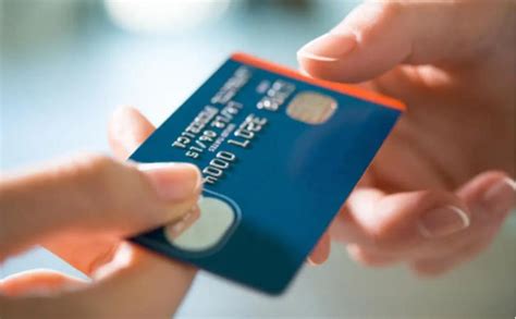 教你如何使用信用卡享受最长免息期 - 用卡攻略 - 老侯说支付