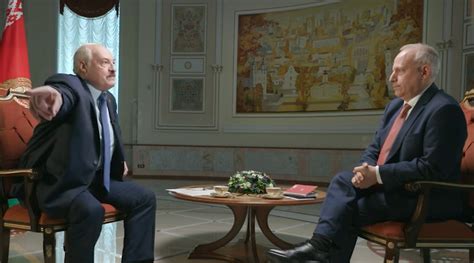 白俄罗斯总统受访发飙怒斥BBC：再不听就结束访谈！_手机新浪网