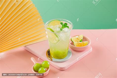 【夏日清爽饮品—自制青提气泡水的做法步骤图】海风的韵味_下厨房