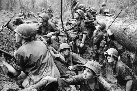 罕见彩色照片揭示美国军队越南战争的生活和作战画面