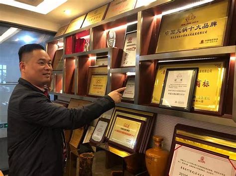 重庆这家超人气的肥牛火锅店，让你见识到什么才是真正的小鲜肉！