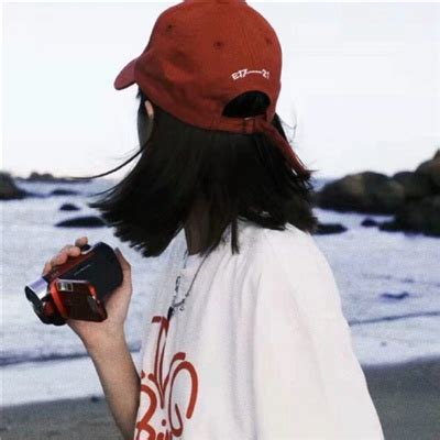 头像胶片复古风图片女生