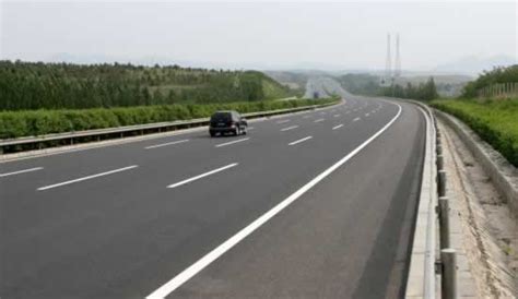中国第一条高速公路，到底是哪条？_易车