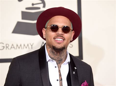 Chris Brown Celebrates His 31st Birthday with Family (Photos)