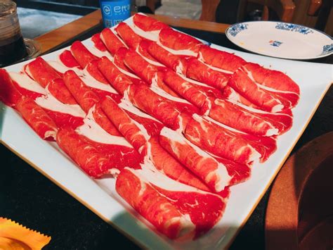 原来北京人爱吃的铜锅涮肉有这么多讲究！