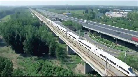 世界上一次性建成里程最长的高铁，京沪高铁全场1318公里