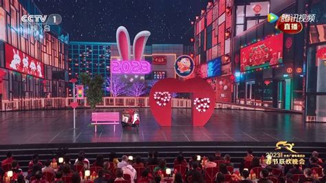 闫妮亮相第25届上海电视节 红裙摇曳温婉可人 - 360娱乐，你开心就好