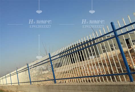 围墙上的铁围栏、围墙护栏尺寸、锌合金护栏厂家/批发价格-安平县喜振金属丝网制品有限公司，中国制造网移动站