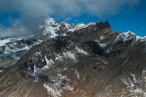 珠穆朗玛峰是世界最高峰，但若从山脚到山顶来算，此山是它3倍高_山峰