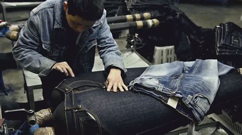 8853-4 商务舒适牛仔裤细节做工直筒版型-货源-多商网