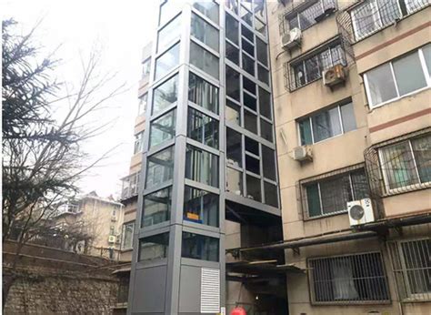 西继迅达积木式吊装助力广东旧楼加装电梯民生项目！_新电梯网