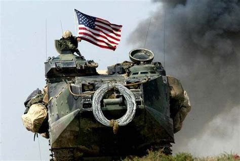 伊拉克战争中美军最大伤亡，竟是自己人打的，30多人因此丧命|伊拉克战争|美军|小分队_新浪新闻