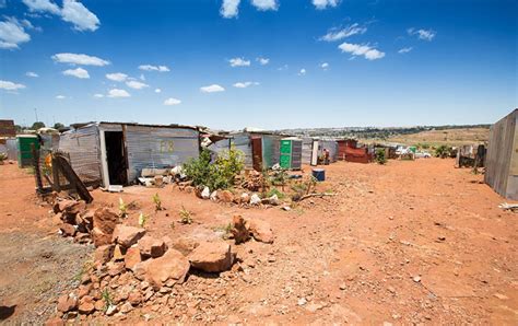 纪实：南非贫民窟中的白人生活_旅游摄影-蜂鸟网