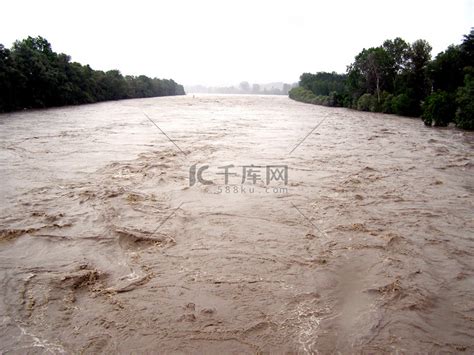 非主流洪水头像